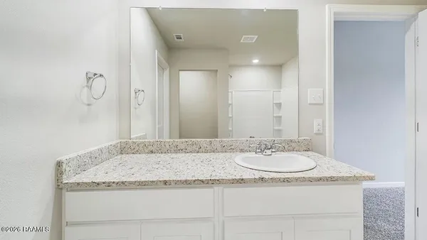 $214,500 | 157 Cottage Cove Drive, Maurice, LA 70555