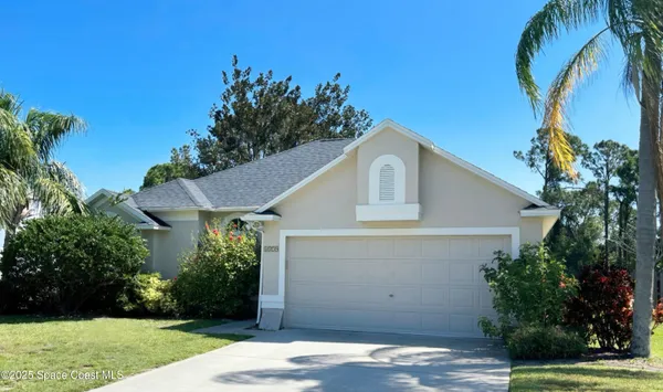 $2,595 | 1379 California Drive, Melbourne, FL 32940