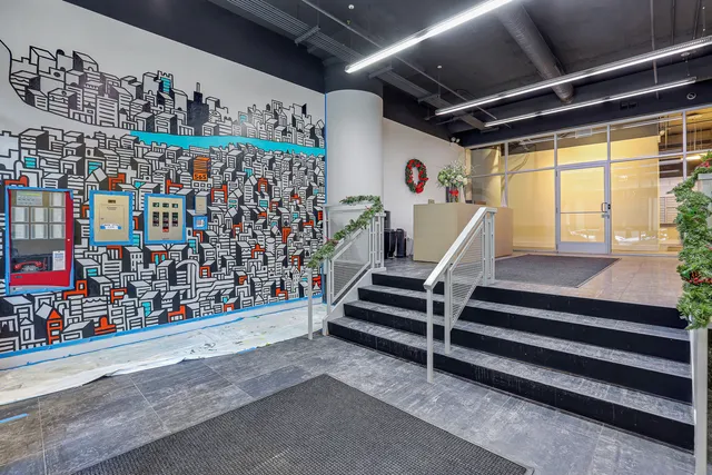 $2,500 | 565 West Quincy Street, Unit 1805, Chicago, IL 60661