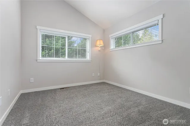 a view of entryway with window