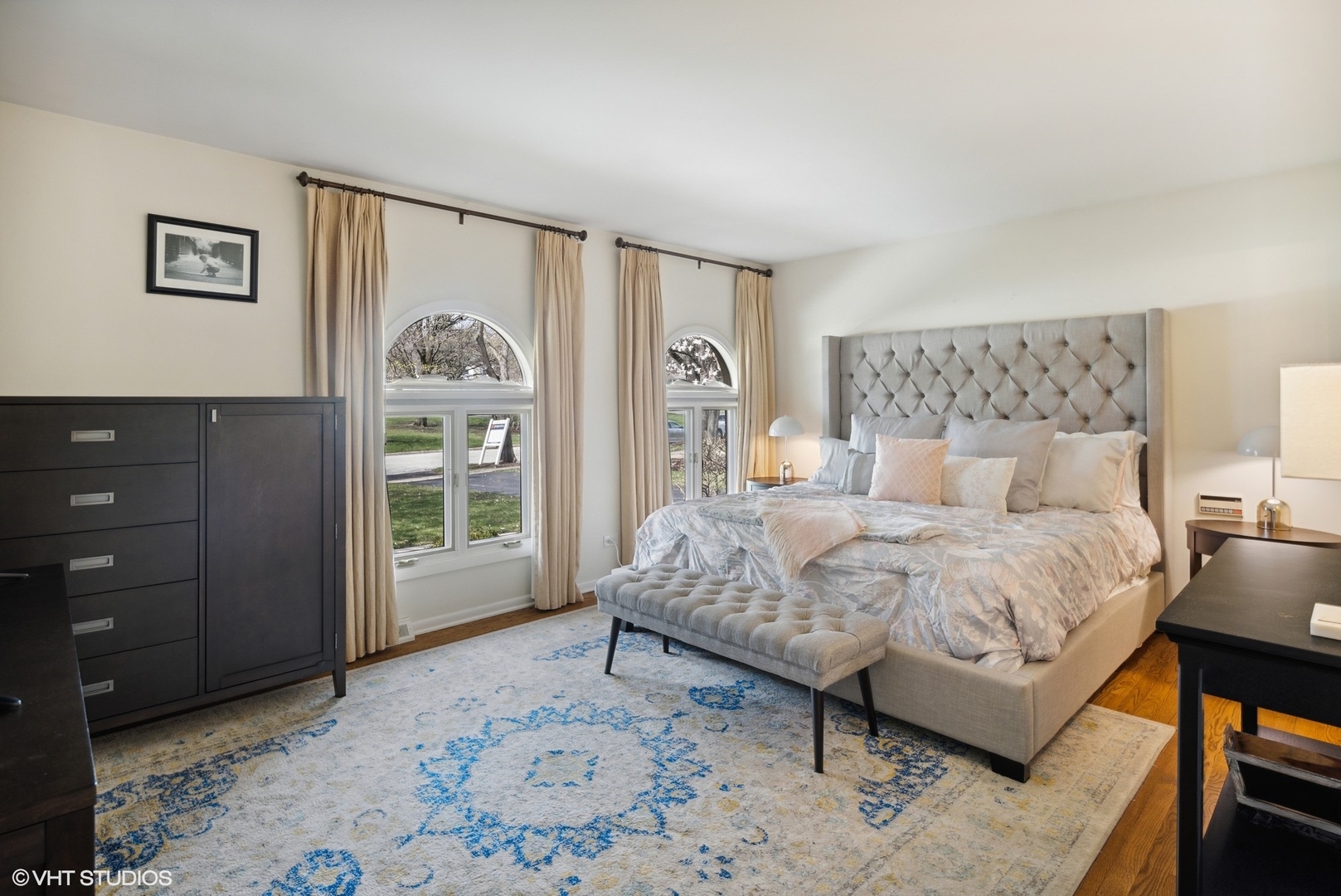 25 Princeton Road Hinsdale, IL 60521 - Photo 26 of 39 a bedroom with a large bed and a window