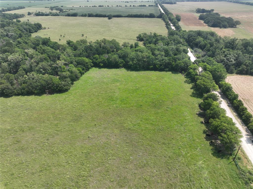 199 Cr 152 Riesel, TX 76682 - Photo 10 of 16 a view of a lake with a yard