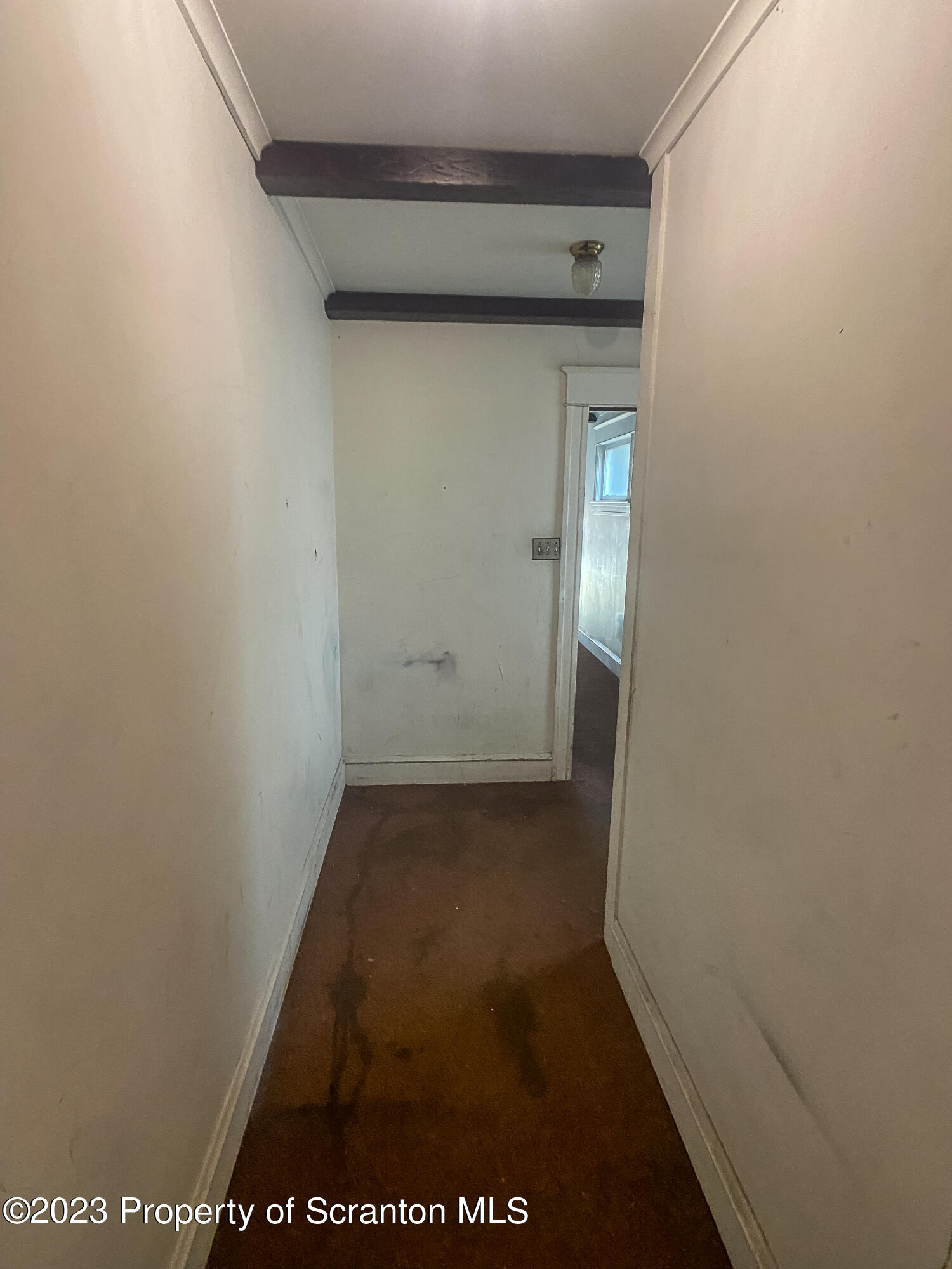509 North Main Avenue Scranton, PA 18504 - Photo 10 of 16 a view of hallway