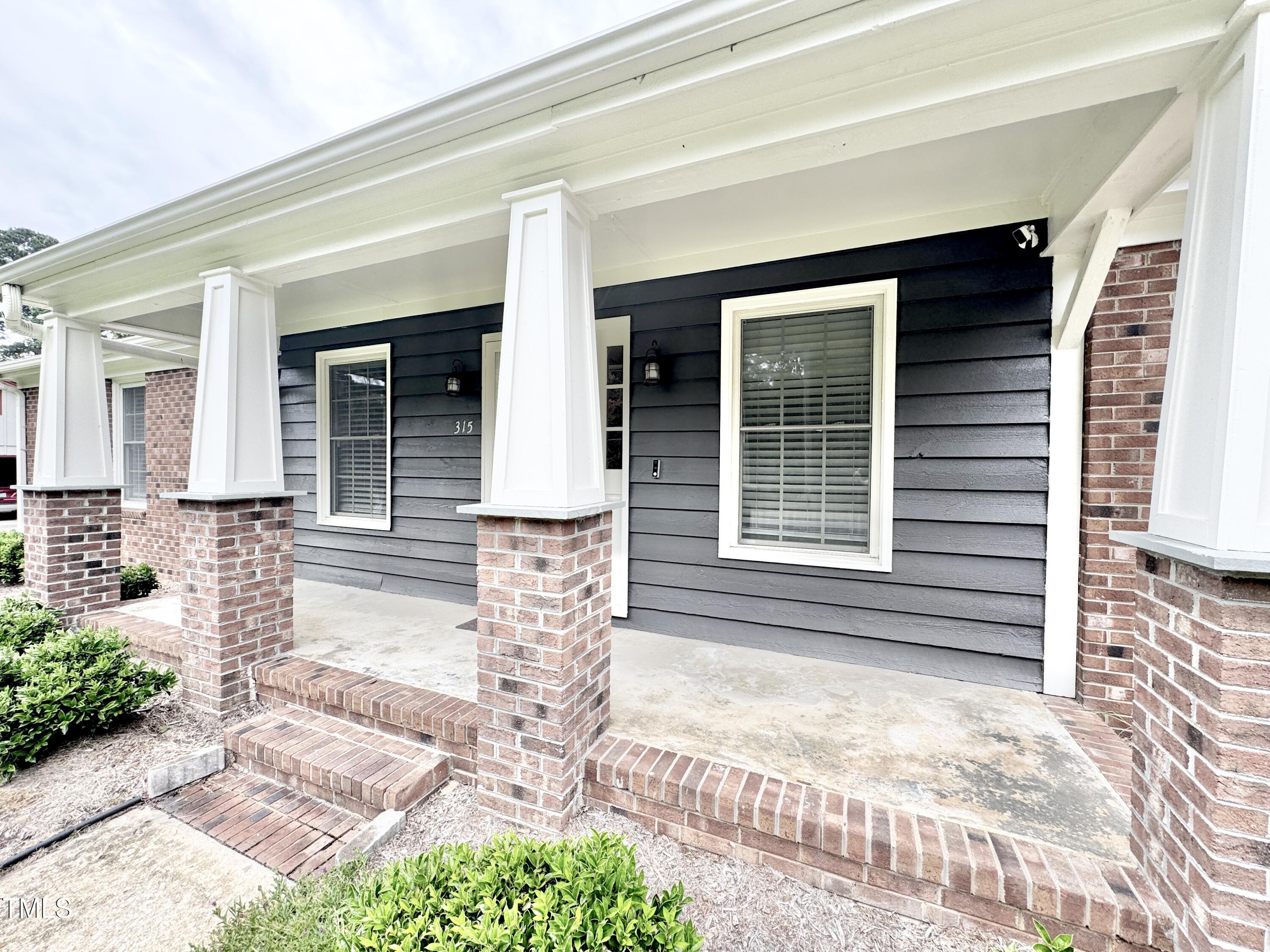 315 Walnut Street Cary, NC 27511 - Photo 4 of 44 IMG_7581