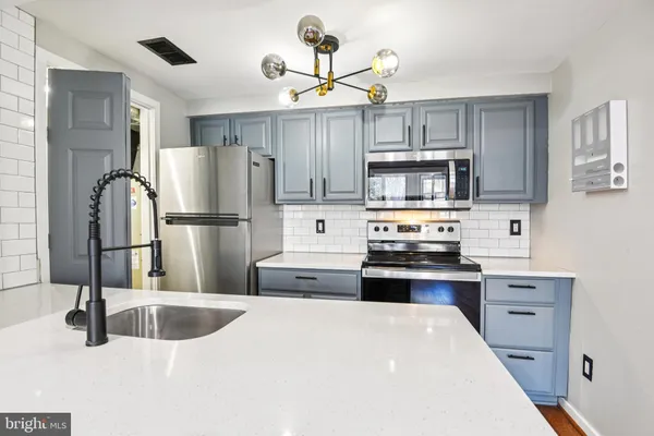 $2,200 | 9717 Hellingly Place, Unit 48, Gaithersburg, MD 20886