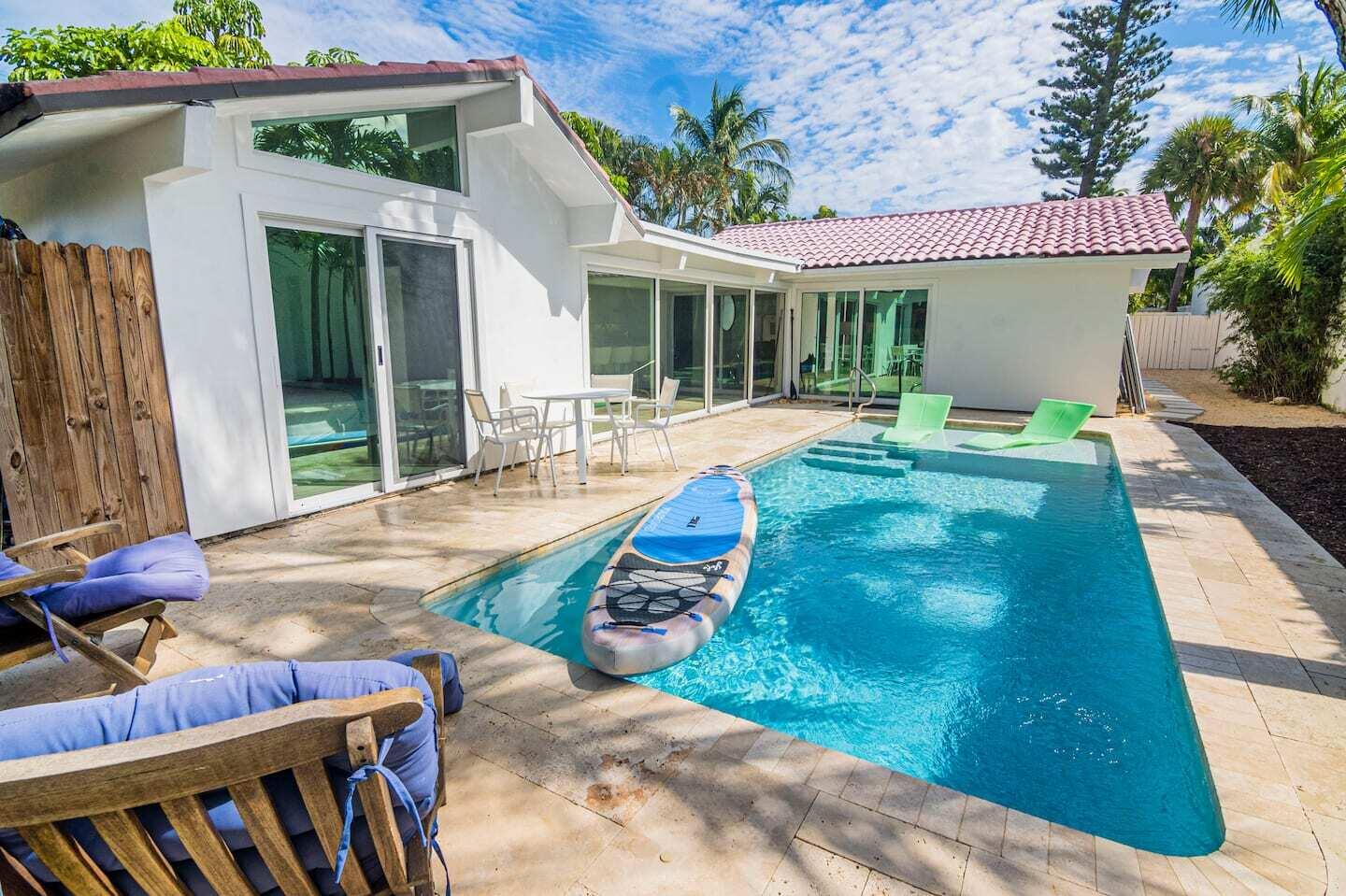 103 West Sandpiper Circle Jupiter, FL 33477 - Photo 2 of 58 223440fb-9f79-4b9f-8784-8b530e31751c