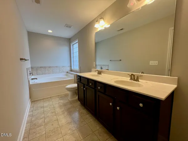 $1,950 | 216 East Webber Lane, Clayton, NC 27527