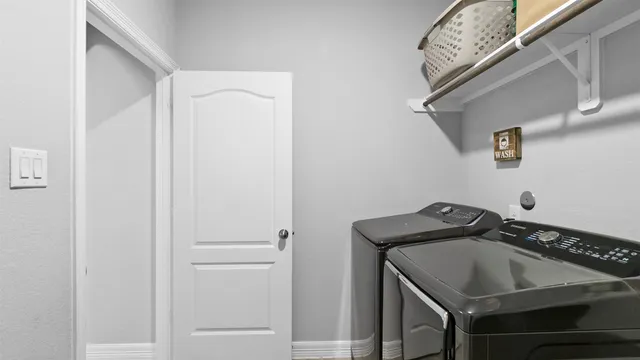 $479,000 | 216 Elianne Lace Court, Conroe, TX 77318