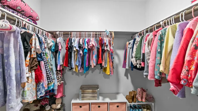 $479,000 | 216 Elianne Lace Court, Conroe, TX 77318