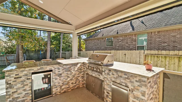 $479,000 | 216 Elianne Lace Court, Conroe, TX 77318