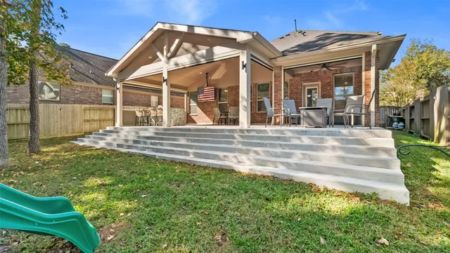 $479,000 | 216 Elianne Lace Court, Conroe, TX 77318