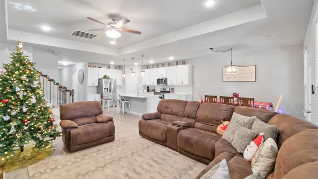 $479,000 | 216 Elianne Lace Court, Conroe, TX 77318