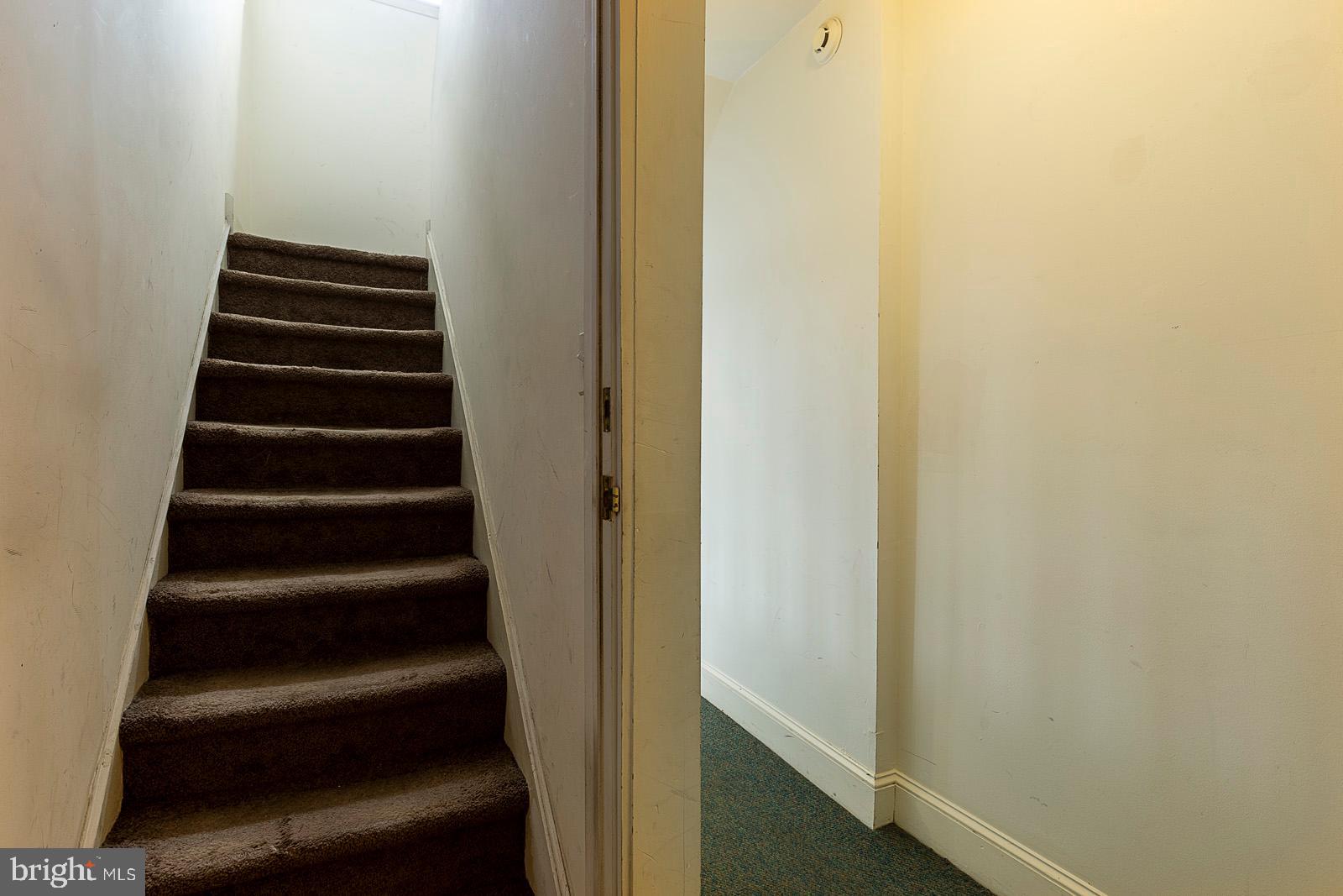 609 South 10th Street Philadelphia, PA 19147 - Photo 12 of 28 Hall