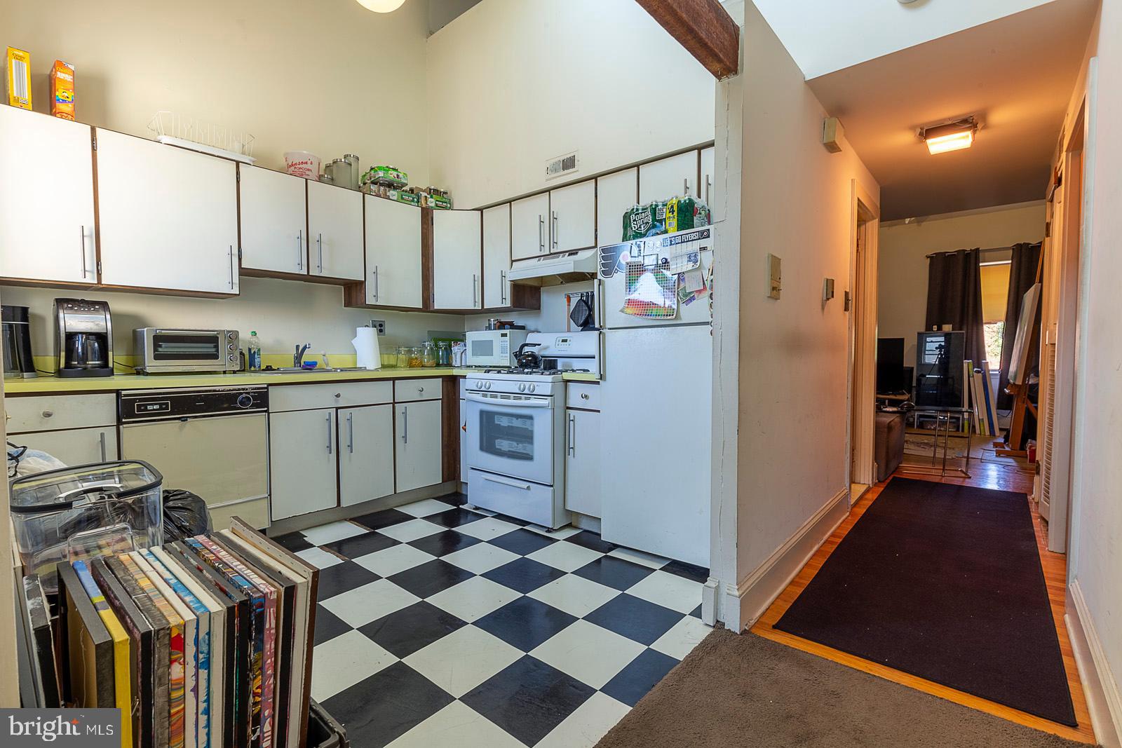 609 South 10th Street Philadelphia, PA 19147 - Photo 13 of 28 3