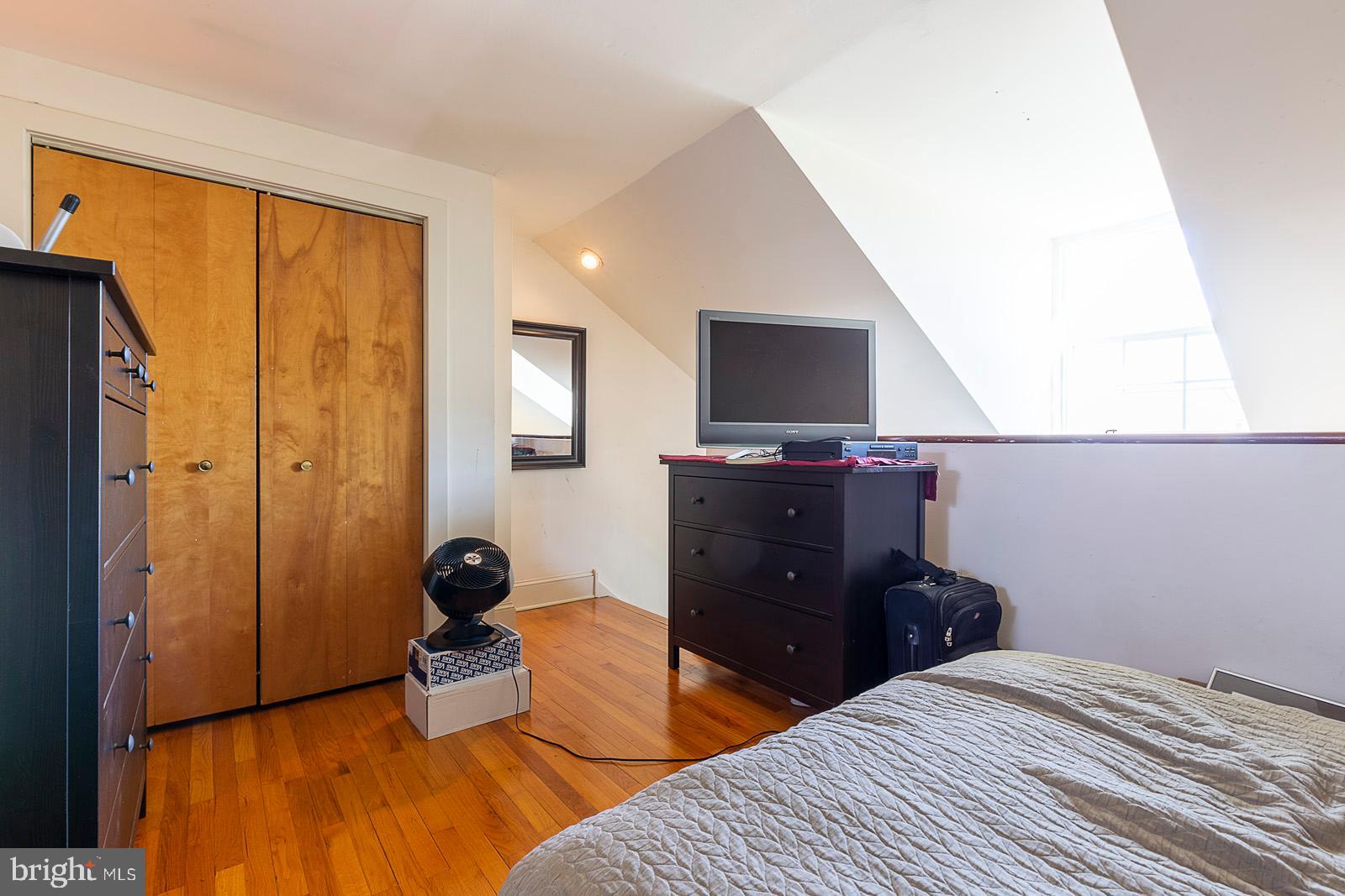 609 South 10th Street Philadelphia, PA 19147 - Photo 23 of 28 3