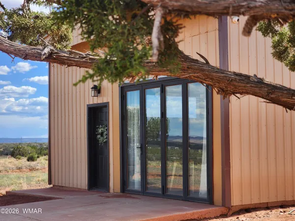 $330,000 | 1483 County Road 5270, Concho, AZ 85924