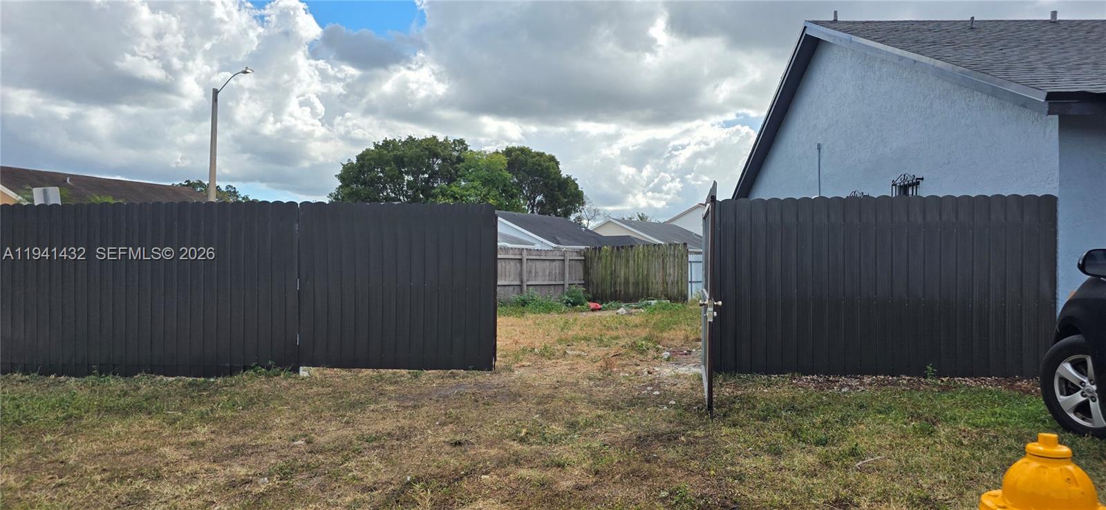 15238 Southwest 58th Terrace Miami, FL 33193 - Photo 5 of 46 a backyard of a house