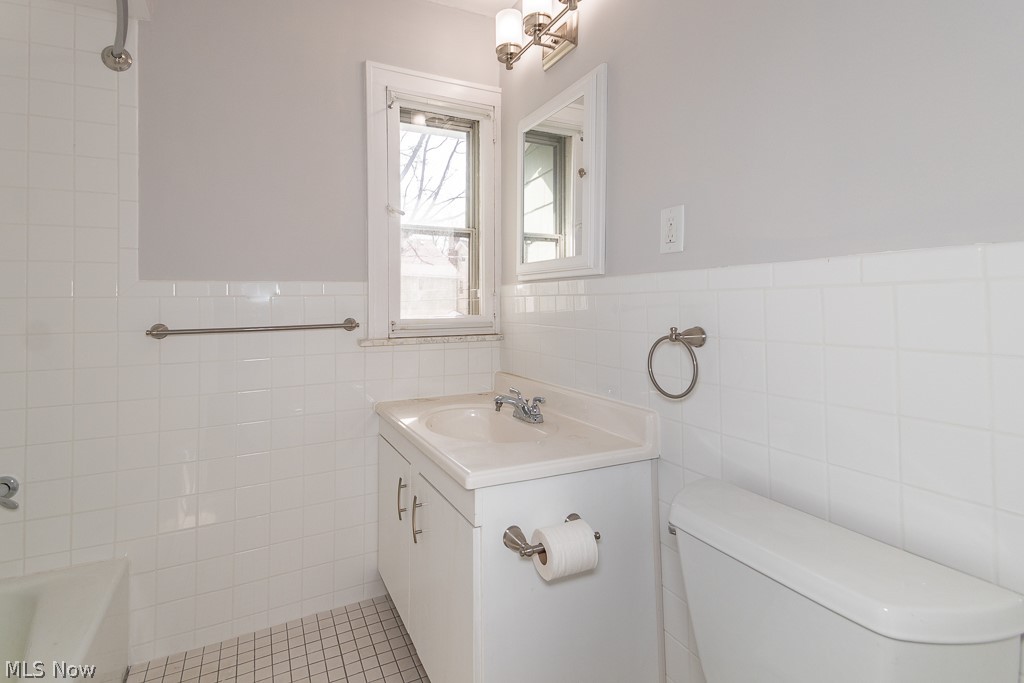 923 Greyton Road Cleveland Heights, OH 44112 - Photo 11 of 25