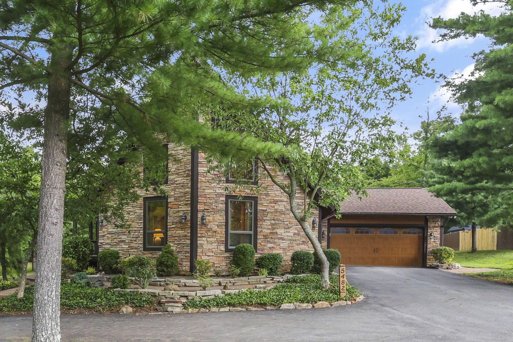 5482 Blacklick-Eastern Road Northwest Pickerington, OH 43147 - Photo 3 of 131 2-web-or-mls-7W3A9412 - Copy