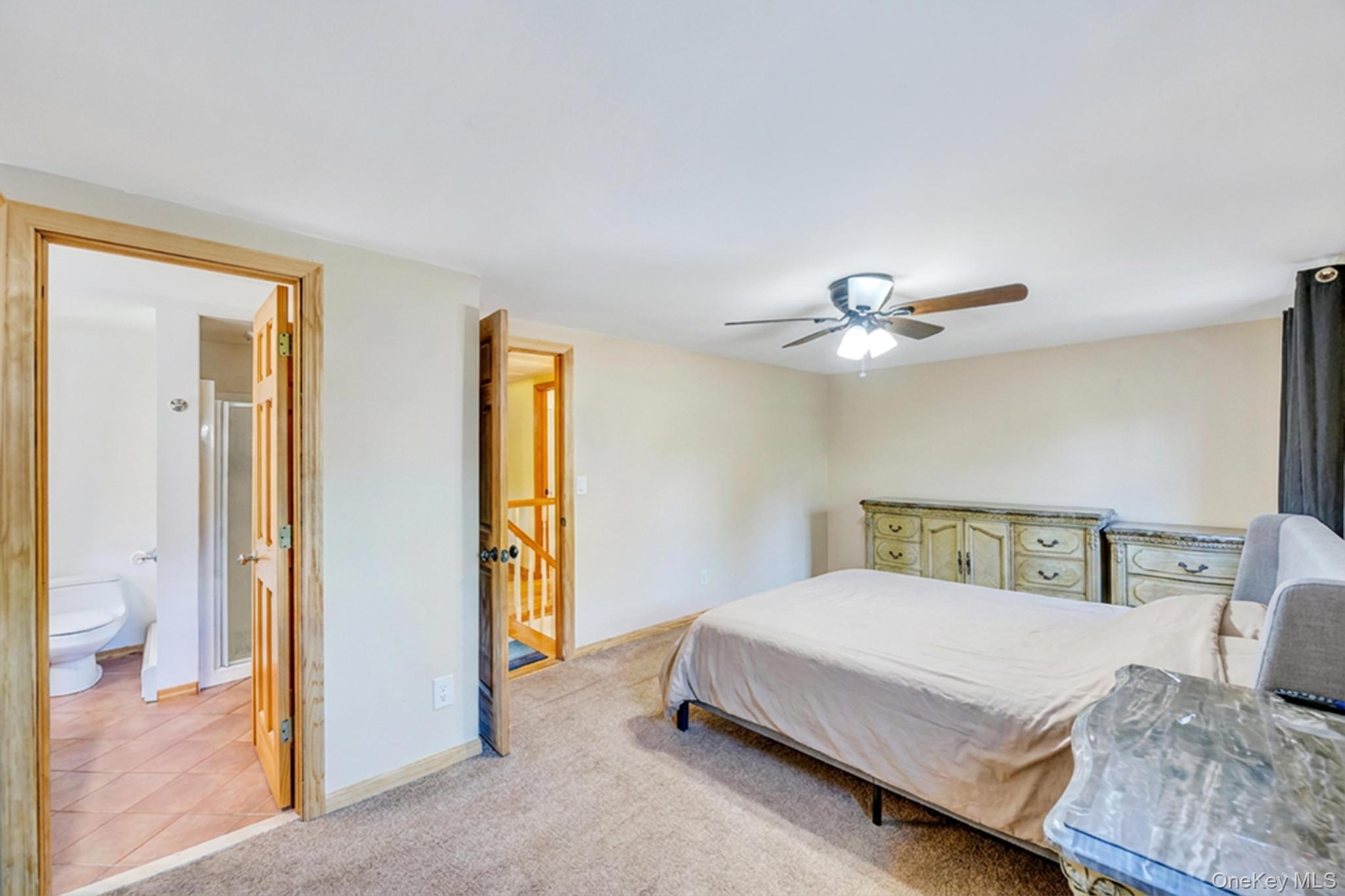 358 Holbrook Road Ronkonkoma, NY 11779 - Photo 34 of 42