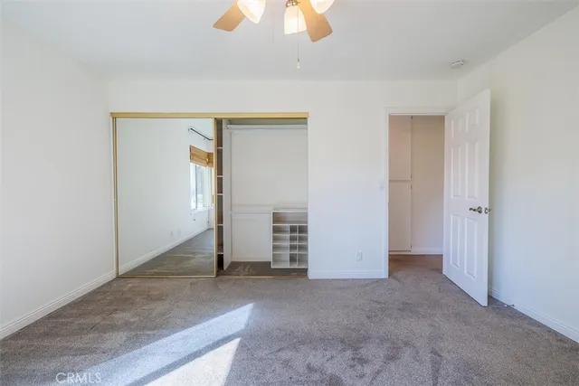 an empty room with a empty space