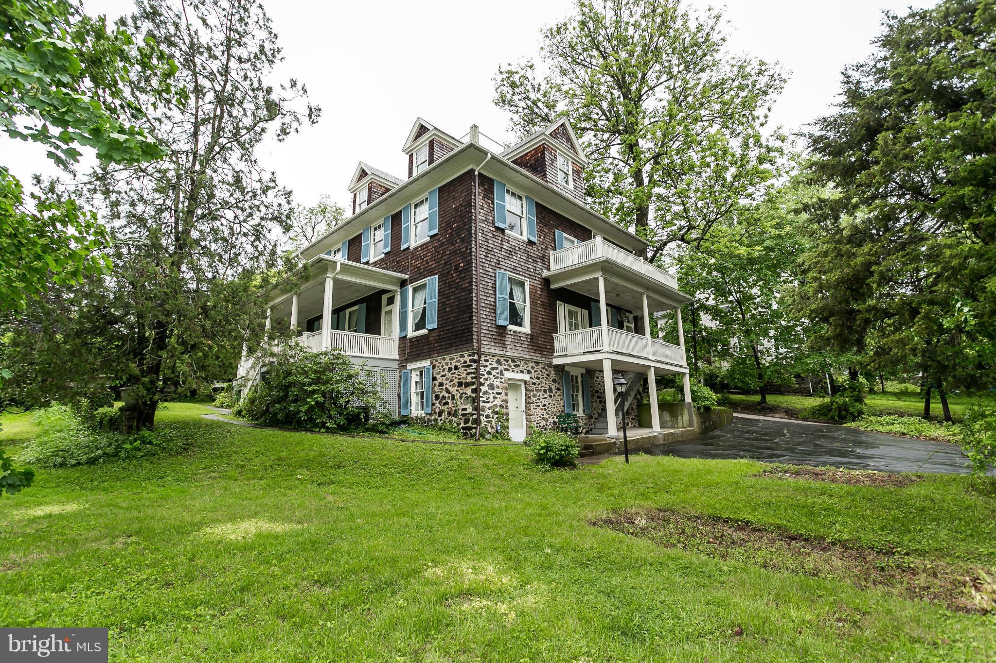 1710 South Road Baltimore, MD 21209 - Photo 29 of 30 Exterior (Rear)