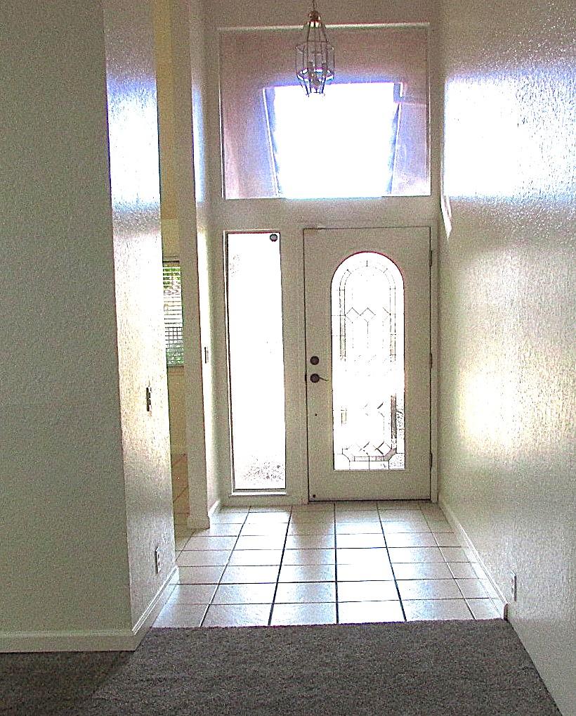 1855 Scenic Drive, Unit F Modesto, CA 95355 - Photo 10 of 52 a view of entryway