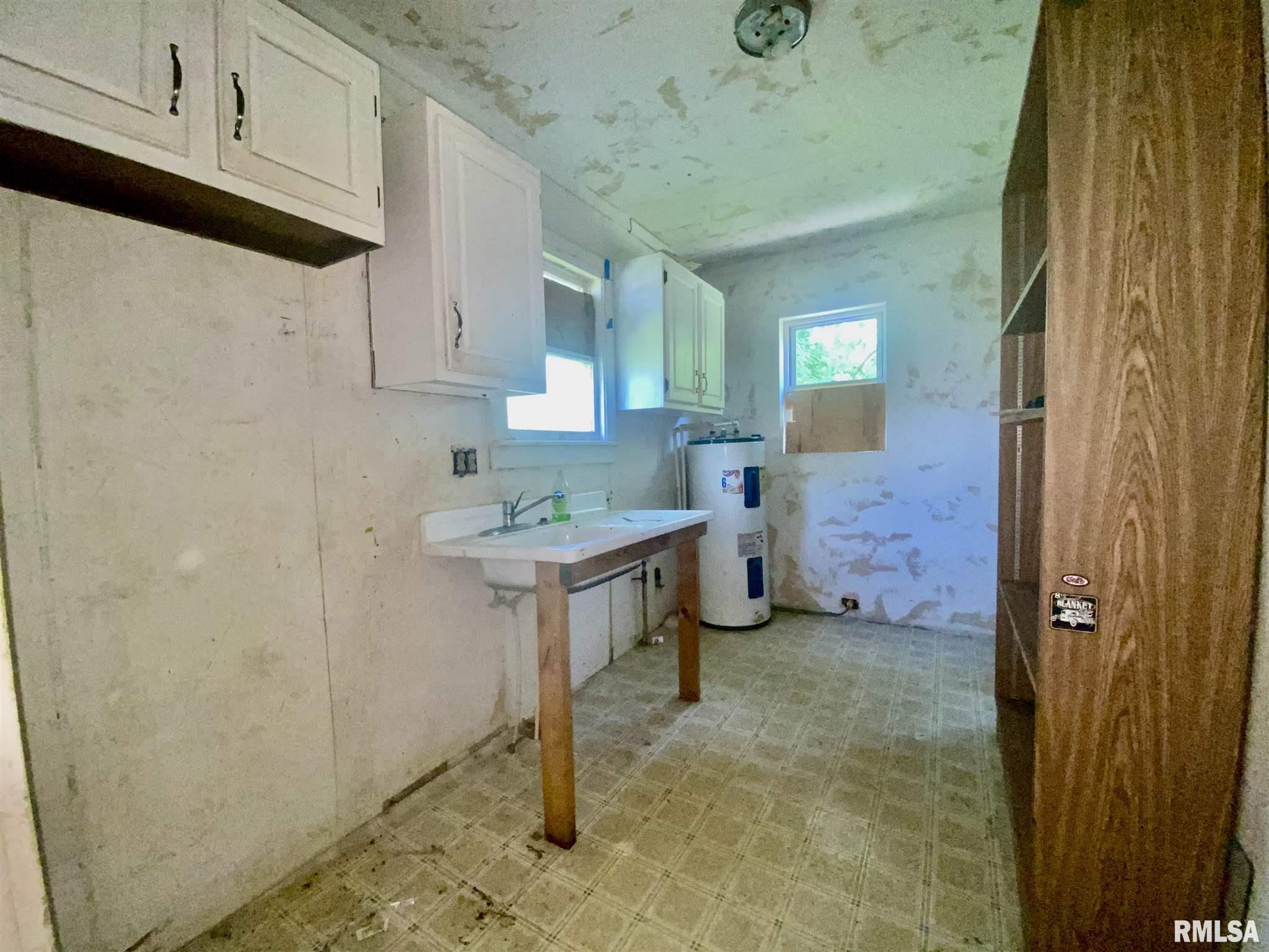 931 West Calhoun Avenue Springfield, IL 62702 - Photo 7 of 13