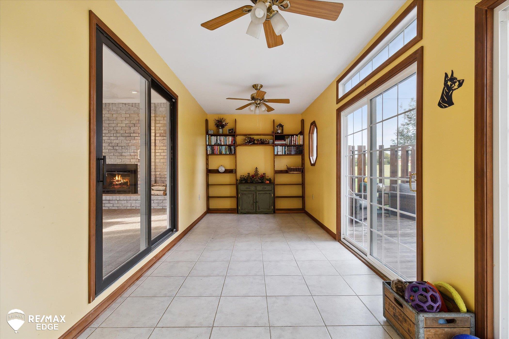 2181 South Oak Road Davison, MI 48423 - Photo 23 of 54 50157397-3fb69abf-a9e6-4f41-9d86-7987acdb496a.JPG