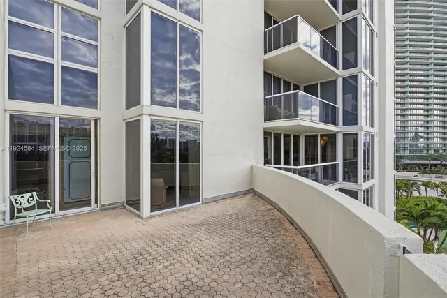 $1,995,000 | 19111 Collins Avenue, Unit 505, Sunny Isles Beach, FL 33160