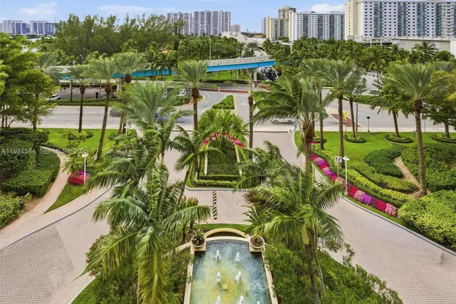 $1,995,000 | 19111 Collins Avenue, Unit 505, Sunny Isles Beach, FL 33160