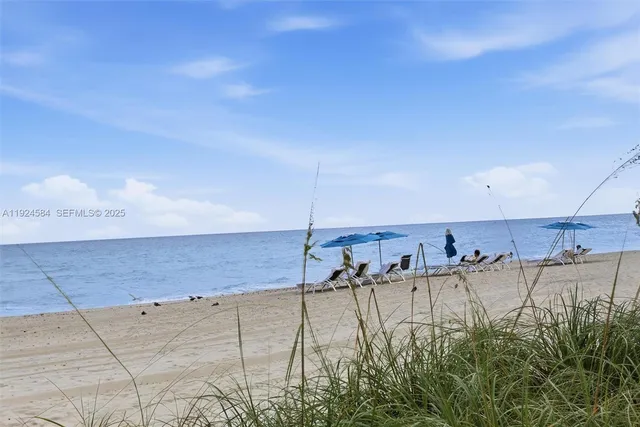 $1,995,000 | 19111 Collins Avenue, Unit 505, Sunny Isles Beach, FL 33160