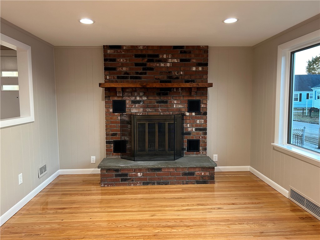 51 Cedarbrook Road Pawtucket, RI 02861 - Photo 5 of 32 Gallery Image 5