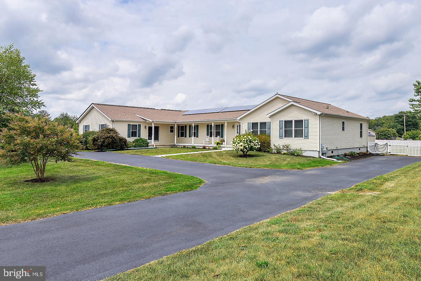 1059 Russell Mill Road Swedesboro, NJ 08085 - Photo 3 of 47 Gallery Image 3
