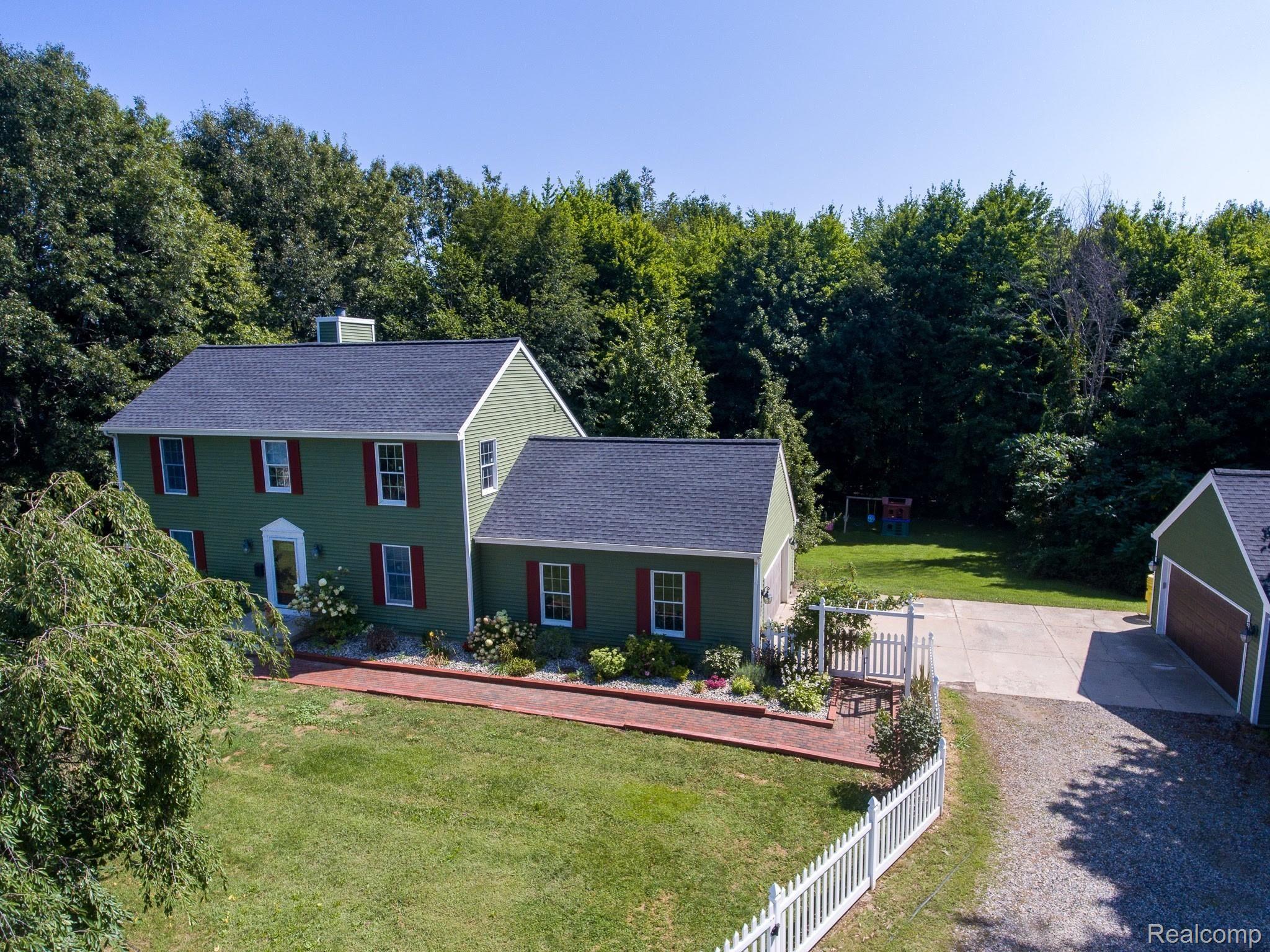 2627 Fisk Road Howell, MI 48843 - Photo 15 of 20 Tranquil Setting