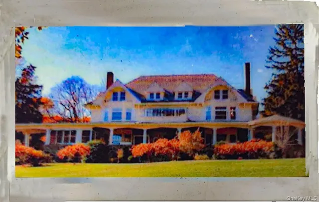 a picture of floor plan