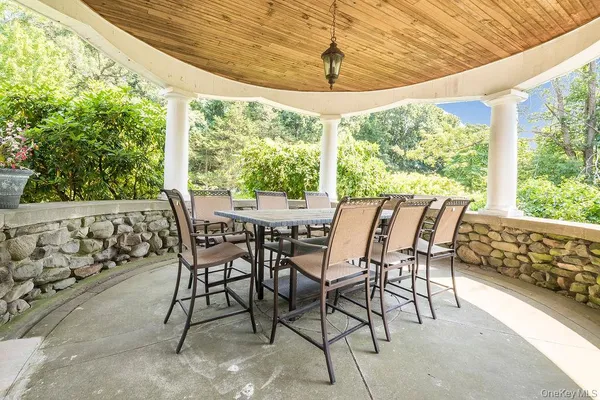a view of a patio
