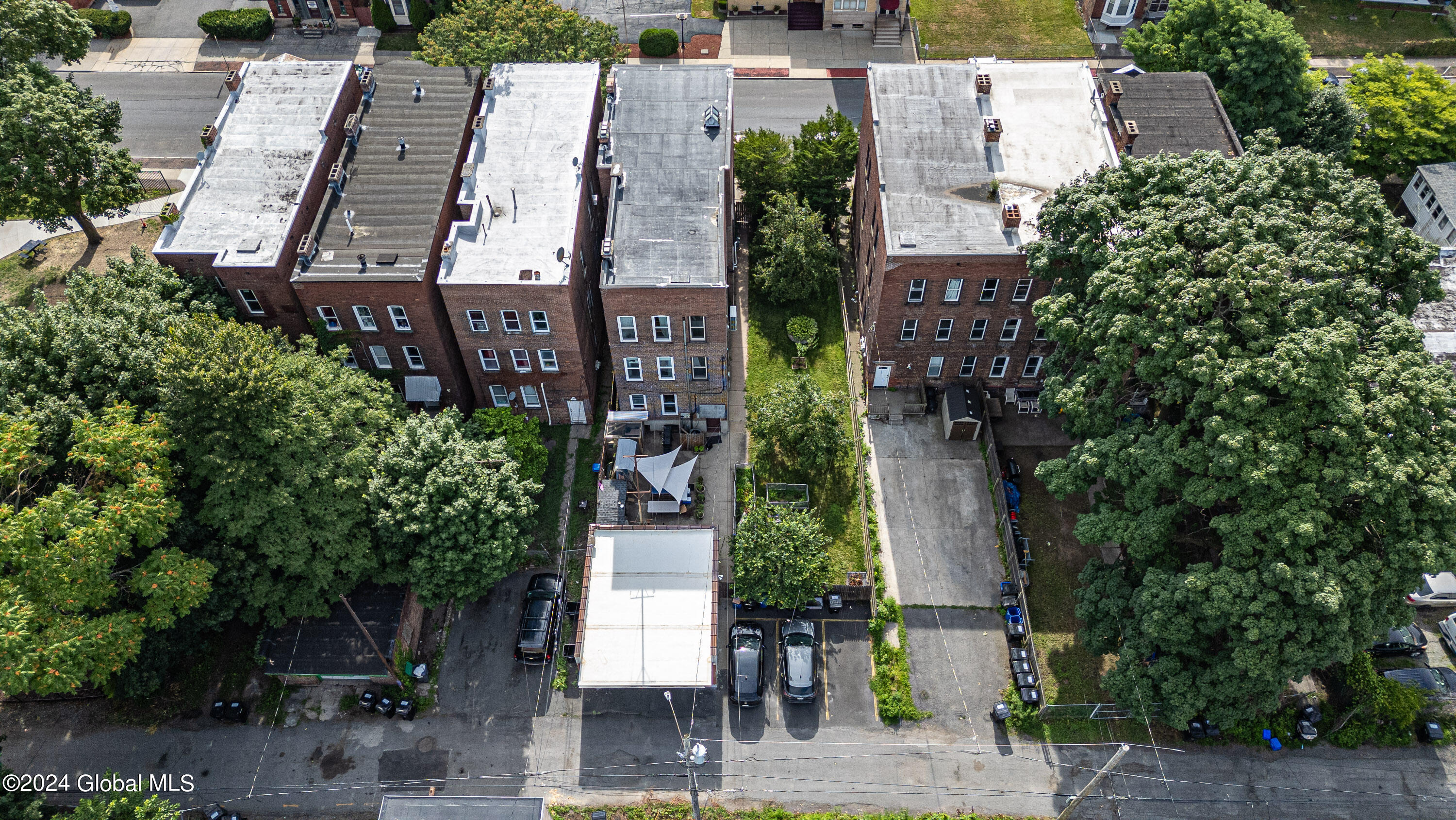 331 3rd Street Troy, NY 12180 - Photo 55 of 74 Air Yard 4