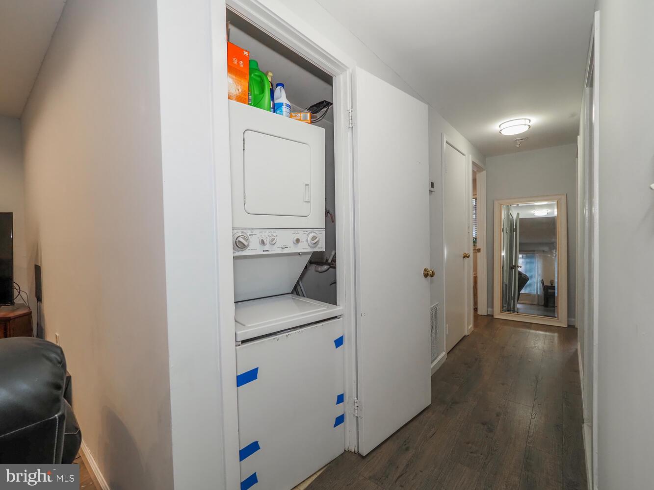 612 South Charles Street, Unit R 36 Baltimore, MD 21230 - Photo 13 of 37 a hallway with washer and dryer