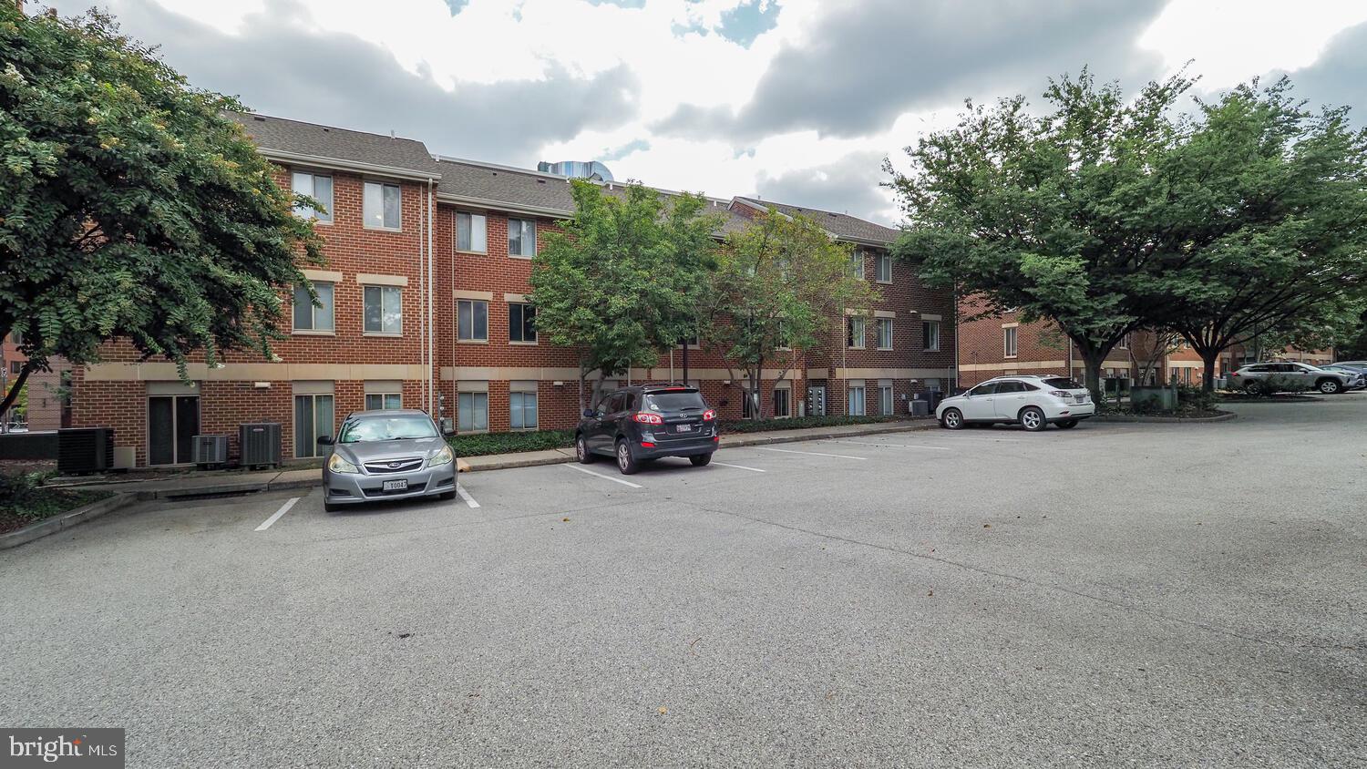 612 South Charles Street, Unit R 36 Baltimore, MD 21230 - Photo 27 of 37 a car parked in front of a building
