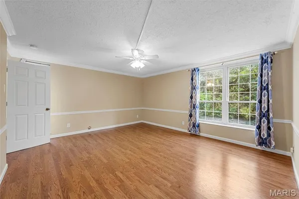 $195,000 | 916 Claytonbrook Drive, Unit 1, Ballwin, MO 63011