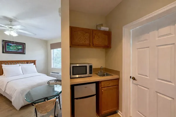 $1,100 | 8356 Mulligan Circle, Unit B, Port St. Lucie, FL 34986