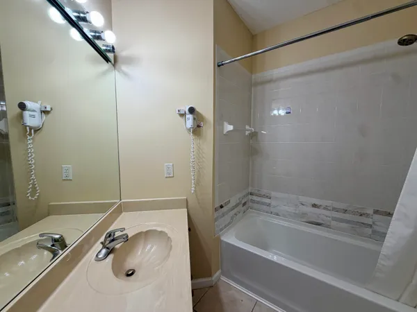 $1,100 | 8356 Mulligan Circle, Unit B, Port St. Lucie, FL 34986