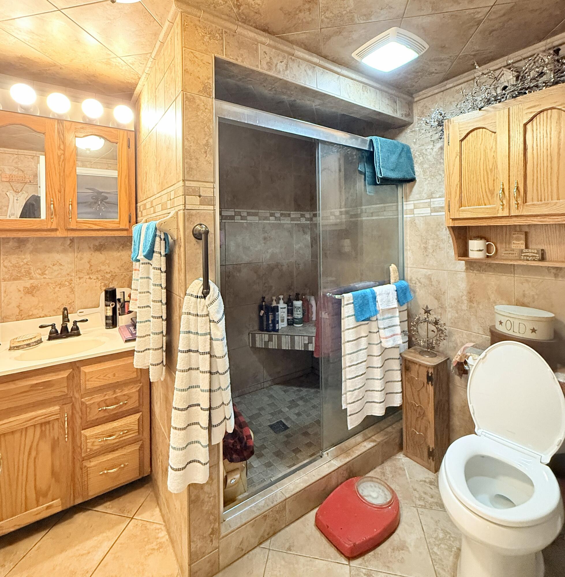 73 Tyner Loop Tyner, KY 40486 - Photo 8 of 41 Bathroom 1