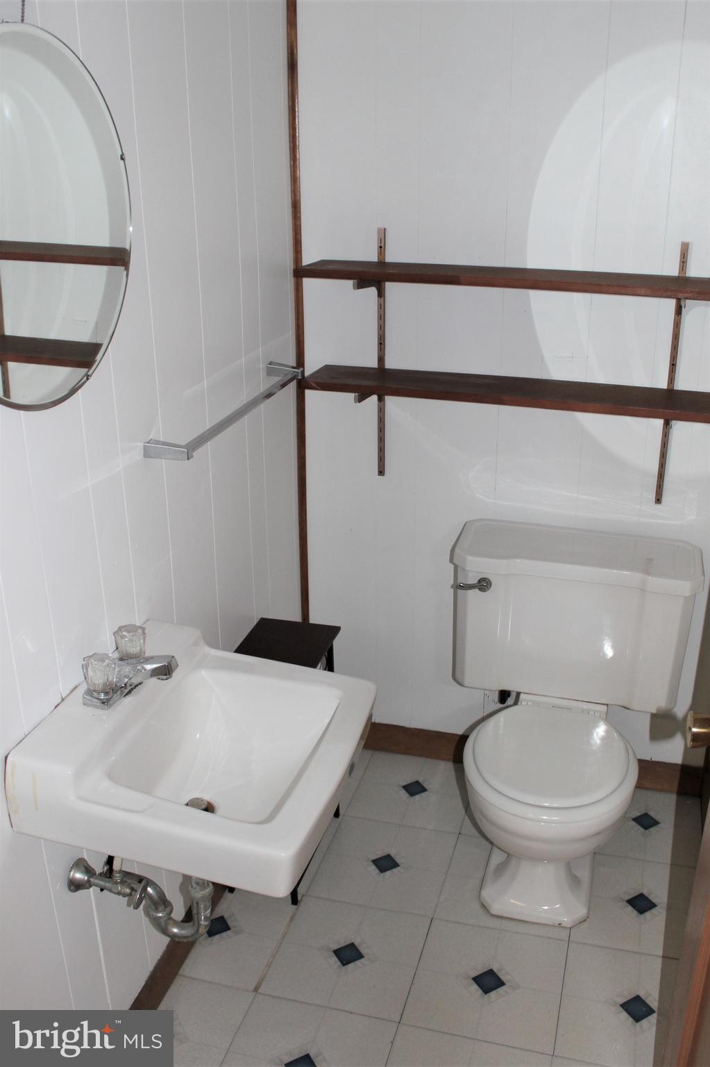 1401 Marsh Road Wilmington, DE 19803 - Photo 17 of 18 Basement half bath