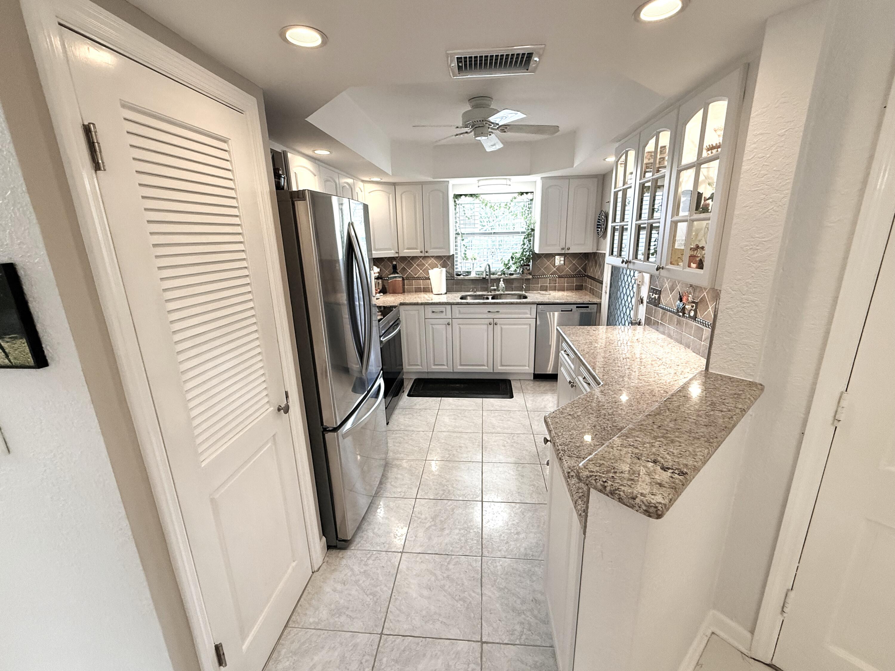 5540 North Ocean Boulevard, Unit 110 Ocean Ridge, FL 33435 - Photo 6 of 29 IMG_8579