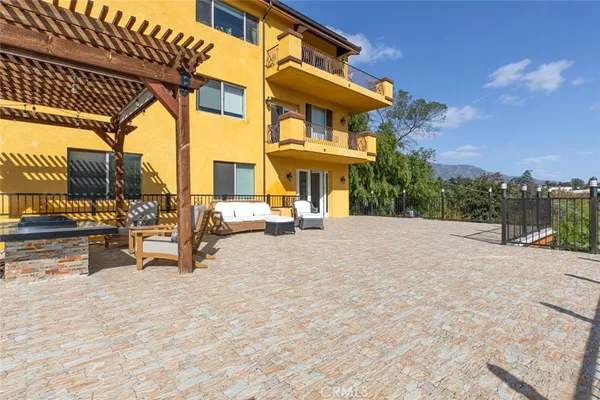$1,995,000 | 9336 Wayside Drive, Sunland, CA 91040