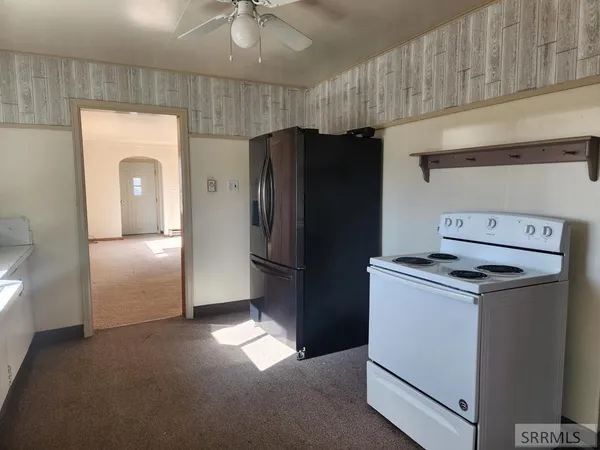 $149,000 | 204 East Grand Avenue, Arco, ID 83213