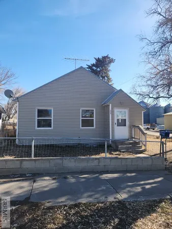 $149,000 | 204 East Grand Avenue, Arco, ID 83213