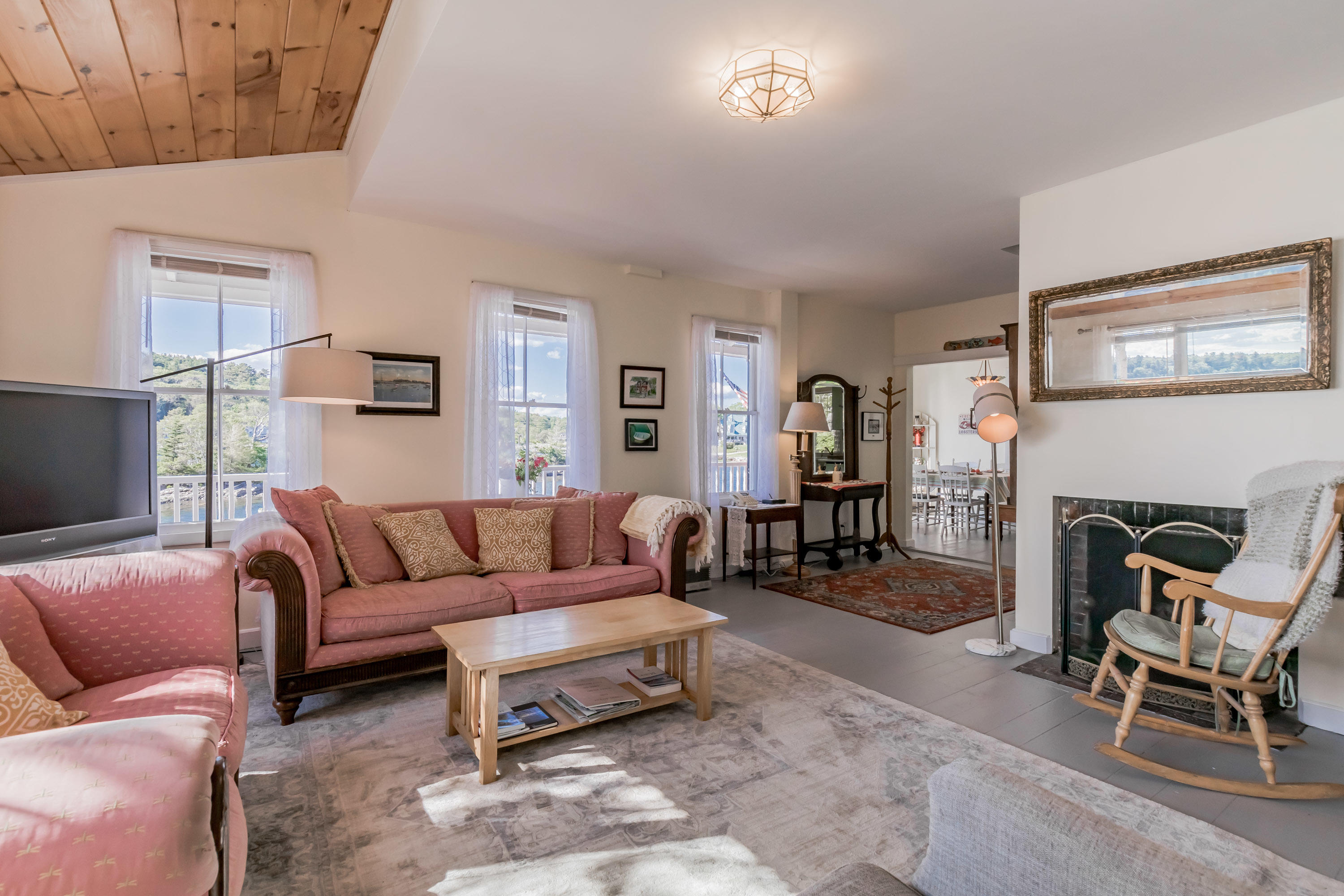 61 Paradise Point Road East Boothbay, ME 04544 - Photo 7 of 57 20210616ms-81035